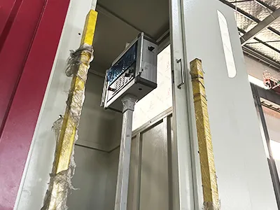 وحدة التحكم الآلي بالماكينة