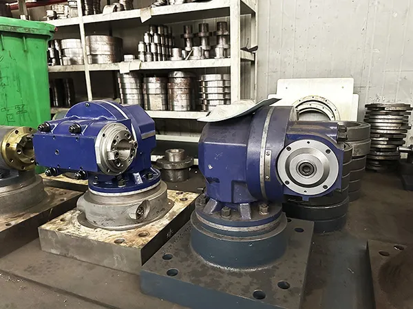 رأس تفريز بزاوية قائمة