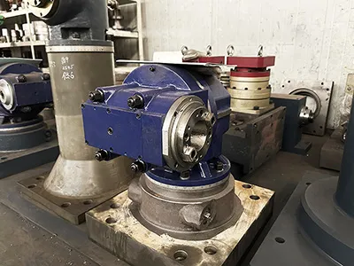 رأس تفريز متعدد الاتجاهات (عالمي)