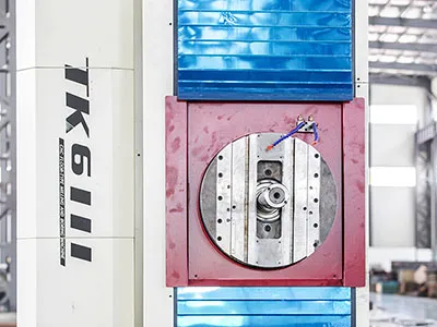 ماكينة الحفر والتفريز CNC من نوع الطاولة: TK6111