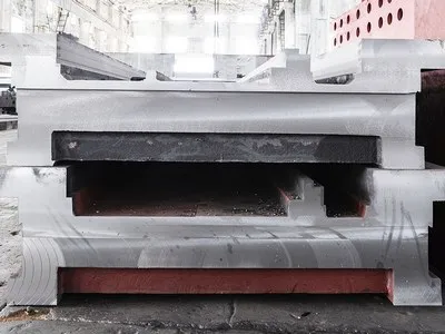 سرير الماكينة (القاعدة)